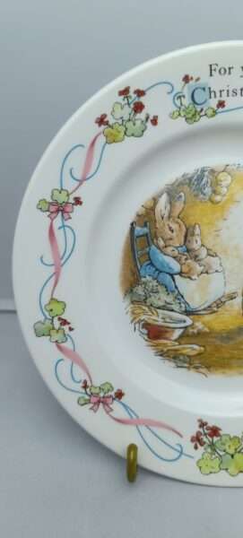 Коллекционная фарфоровая тарелка " На твои крестины". Peter Rabbit Wedgwood. Англия 1992 год