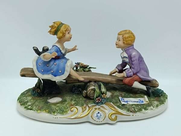 Статуэтка "Детки на качелях". Фарфор. Capodimonte Каподимонте, Италия. Ручная работа