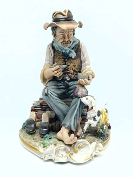 Статуэтка "Старик". Фарфор. Capodimonte Каподимонте, Италия. Ручная роспись. Позолота