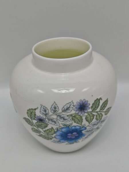 Винтажная фарфоровая ваза для цветов WEdgwood, Англия
