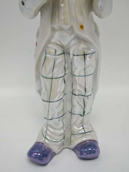 Коллекционная фарфоровая статуэтка "Клоун со скрипкой". Битая. The Leonardo Collection, Англия