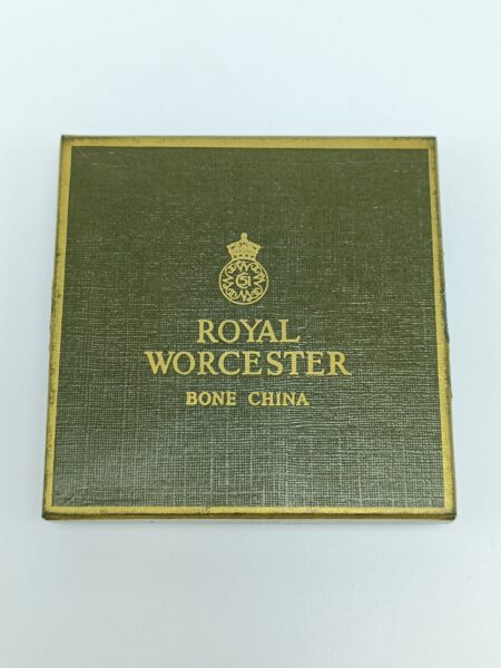 Винтажное блюдце для кодлера. Royal Worcester, Англия 1970 года. Фарфор. Позолота. Кейс