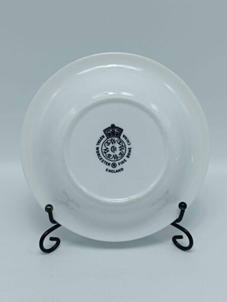 Блюдце для кодлера. Royal Worcester, Англия 1970 года. Фарфор.