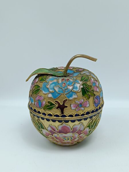 Винтажная шкатулка в виде яблока. Эмаль клуазоне. 1950-1980 гг.