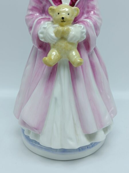 Статуэтка винтажная Девочка с мишкой "Frith". Фарфор. Royal Doulton, Англия 1986