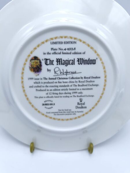 Коллекционная фарфоровая, декоративная тарелка "The Magical Window" (1999) от Royal Doulton, ограниченная серия, зима, праздник