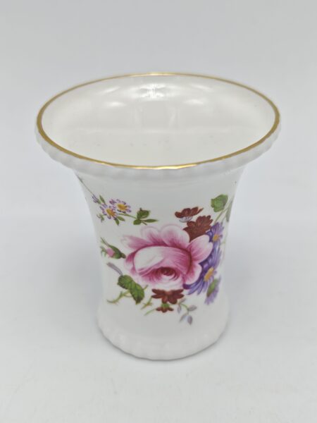 Вазочка миниатюрная "Букеты Дерби". Фарфор. Royal Crown Derby, Великобритания вторая половина ХХ века
