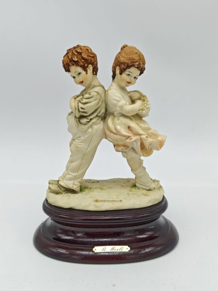 Capodimonte. Статуэтка "Мальчик и Девочка". Bruno Merli Florence, Италия
