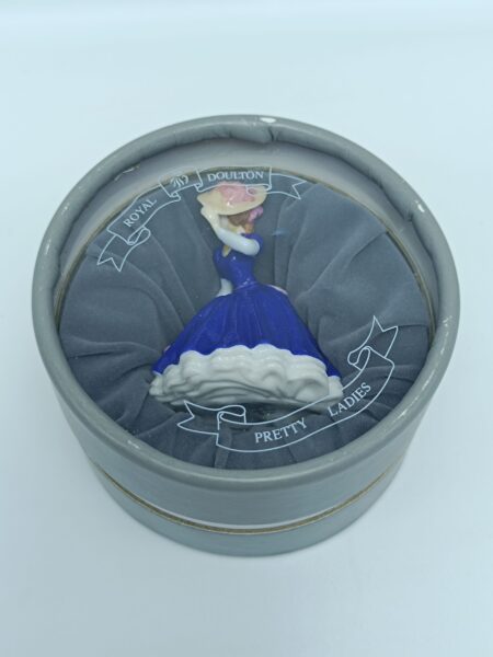 Статуэтка миниатюра Девушка "Mary" "Pretty Ladies". ROYAL DOULTON Англия