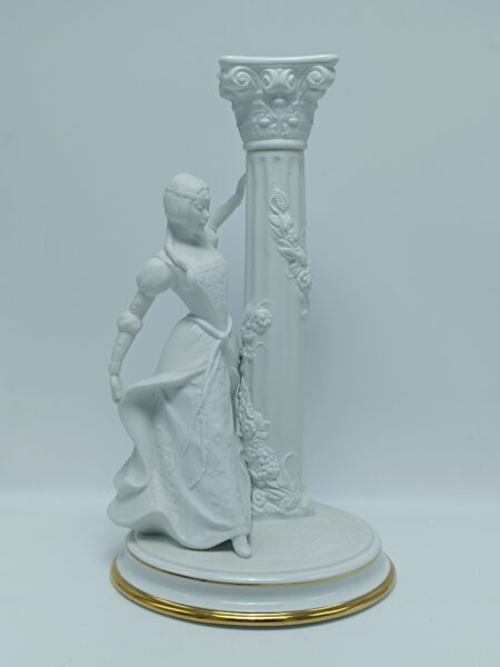 Подсвечник "Джульетта". Бисквитный Фарфор. Позолота. Franklin Mint, США, 1986 год