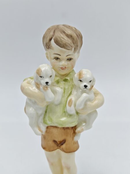 Винтажная Статуэтка "Мальчик с собачками". Фарфор. Royal Worcester, Великобритания, вторая половина 20 века