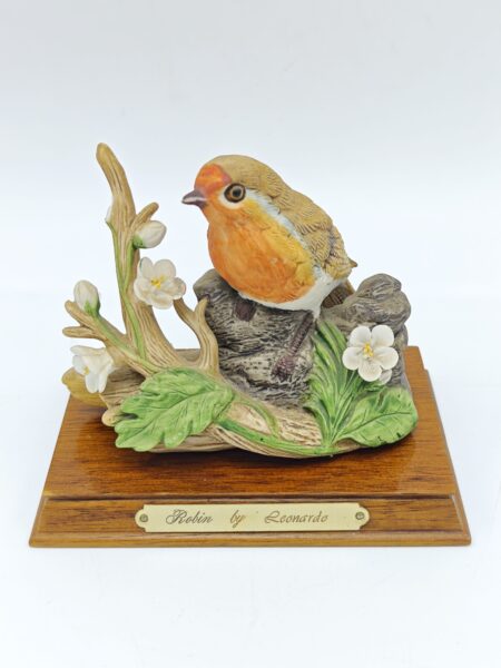 Винтажная Статуэтка "Птица Малиновка". Холодный фарфор. Leonardo collection, Англия
