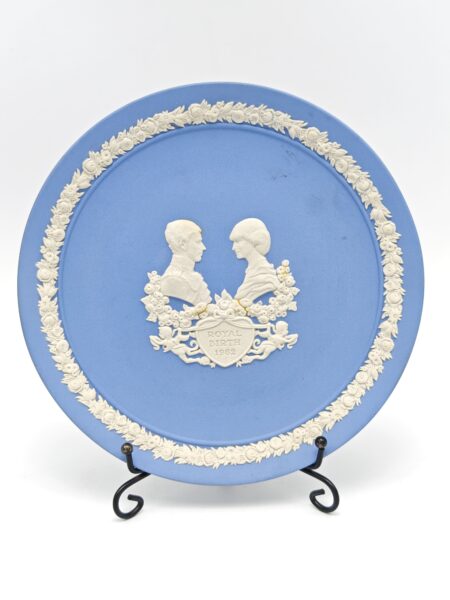 Декоративная тарелка "Принцесса Диана и Принц Чарльз". Бисквит, Wedgwood, Великобритания