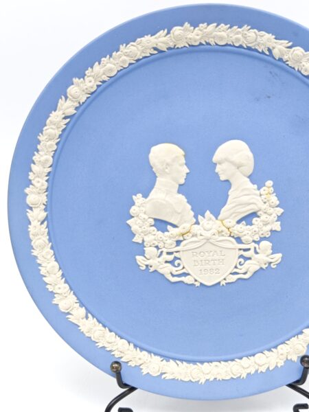 Декоративная тарелка "Принцесса Диана и Принц Чарльз". Бисквит, Wedgwood, Великобритания