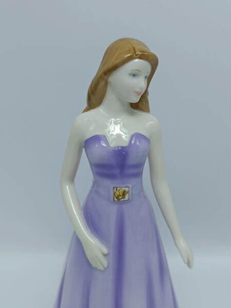 Винтажная фарфоровая статуэтка "Taurus" Девушка Англия, Royal Doulton