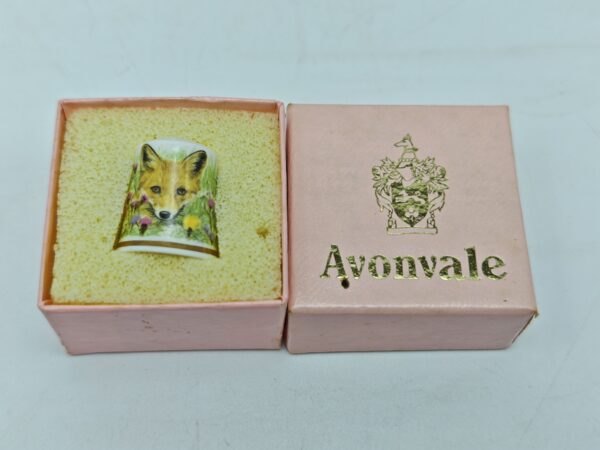 Винтажный коллекционный наперсток "Лиса". Фарфор. Avonvale, Англия