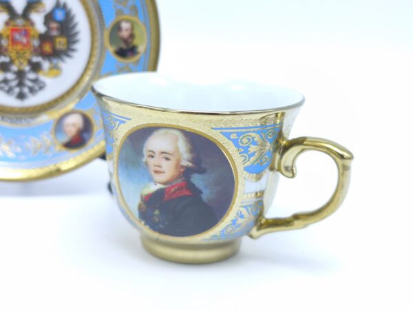 Винтажная фарфоровая чашка с блюдцем "Имперская Россия", декорированная позолотой и символикой величественной эпохи, изображениеПавла I
